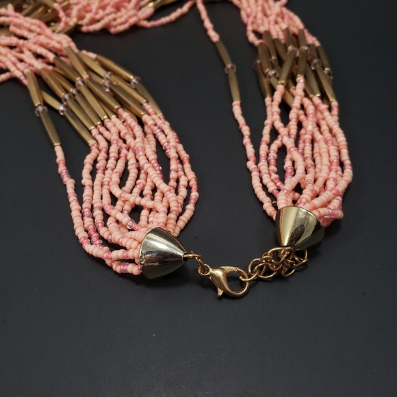 GORGEOUS Femenine Layered Beaded Necklace - Picture 3 of 3